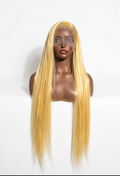 32" Full frontal blondyy